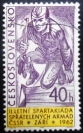 Selo postal da Tchecoslováquia de 1962  Soldier hurdling