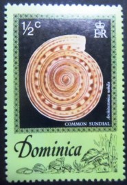 Selo postal da Dominica de 1976 Common Sundia