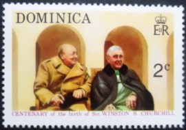 Selo postal da Dominica de 1974 Churchill with Roosevelt