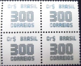 Quadra de selos postais do Brasil de 1985 Tipo Cifra Cr$ 300