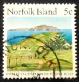 Selo postal de Norfolk Island de 1988 Philip Island from Point Ross