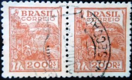 Par de selos postais do Brasil de 1941 Trigo