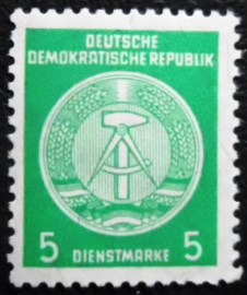 Selo postal da Alemanha Democrática de 1954 Hammer and Compass