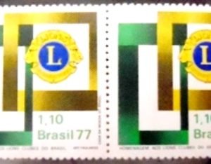 Par de selos do Brasil de 1977 Lions Clubes