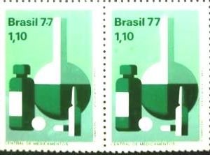 Par de selos do Brasil de 1977 Central de Medicamentos