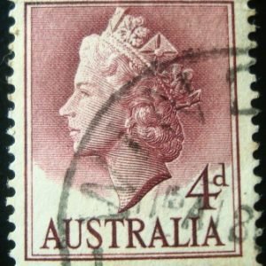 Selo postal da Austrália de 1957 Queen Elizabeth II 4d