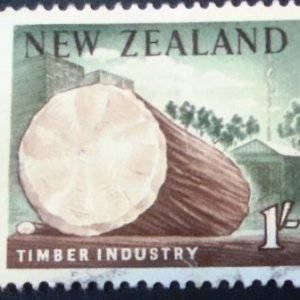 Selo postal da Nova Zelândia de 1960 Timber Industry