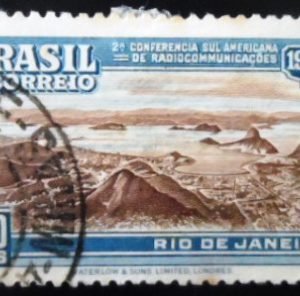 Selo postal comemorativo do Brasil de 1937 - C 117 U