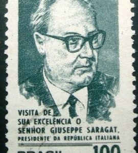 Selo postal do Brasil de 1965 Saragat U