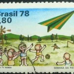 Selo postal do Brasil de 1978 Avião e Criança