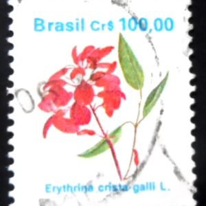 Par de selos postais do Brasil de 1990 Erythrina