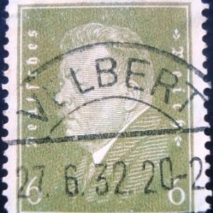 Selo postal da Alemanha de 1932 - 465 U