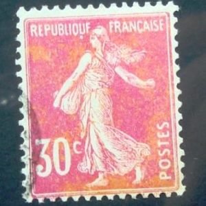 Selo postal da França de 1925 Semeuse camée