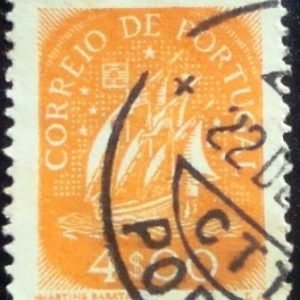Selo postal de Portugal de 1949 Caravel 4$