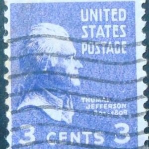 Imagem similar à do selo postal dos Estados Unidos de 1938 Thomas Jefferson 3 A U