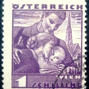 Selo postal da Áustria de 1934 Vienna family