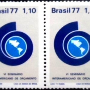 Par de selos postaisl do Brasil de 1977 Seminário de Orçamento M