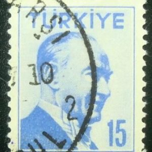 Selo postal da Turquia de 1956 Kemal Atatürk 15