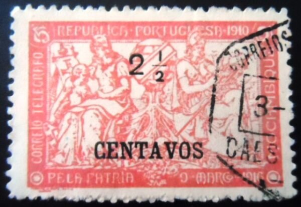 Selo postal de Moçambique de 1918 War Tax stamp overprinted 2½ U