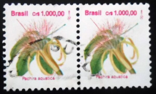 Par de selos postais do Brasil de 1992 Algodão-da-praia A amarela U