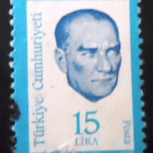 Selo postal da Turquia de 1983 Kemal Ataturk 15 U