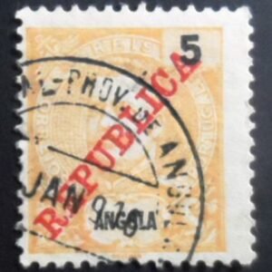 Selo postal de Angola de 1911 King Carlos I overprinted REPUBLICA 5 U