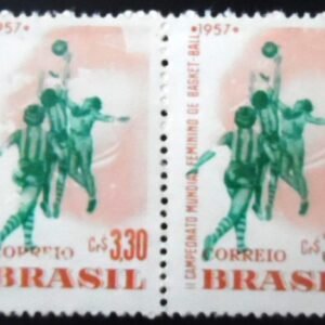 Par de selos postais do Brasil de 1957 Mundial feminino Basquete M PR