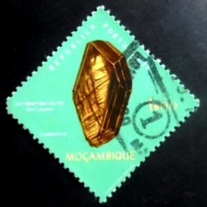 Selo postal de Moçambique de 1971 1971 Stibiotantalit U