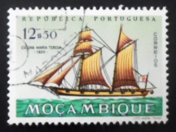 Selo postal de Moçambique de 1963 Schooner Maria Teresa 1820 U