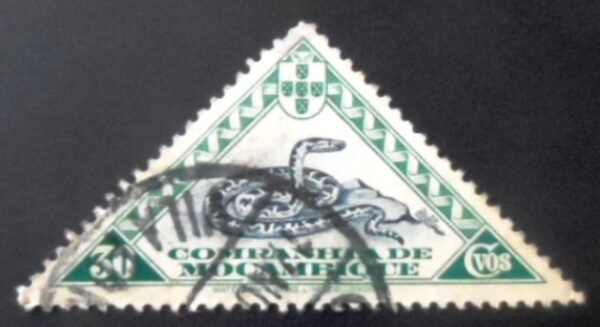 Selo postal da Companhia de Moçambique de 1937 African Rock Python 30 U