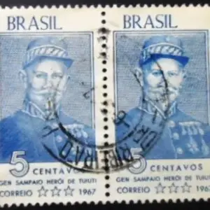 Par de selos postais do Brasil de 1967 Gal. Antonio de Sampaio U PR