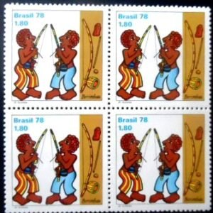 Quadra de selos postais do Brasil de 1978 Tocadores de Berimbau M QD