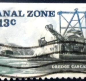 Selo postal da ZOna do Canal de 1976 Dredge Cascadas U Do 