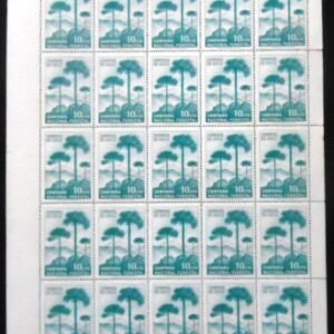 Folha completa de selos postais do Chile de 1967 Araucária M FL