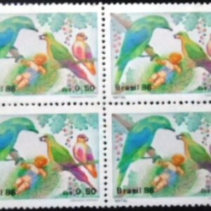 Quadra de selos postais do Brasil de 1986 Pássaros e Jesus M QD