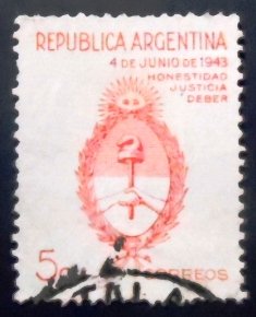 Selo postal da Argentina de 1943 Arms of Argentina 5 U