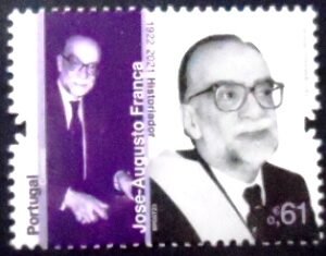 Selo postal de Portugal de 2023 José-Augusto França M