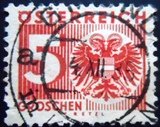 Selo postal da Áustria de 1935 Digit & coat of arms 5 U