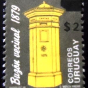 Selo postal do Uruguai de 2005 Surcharged in black $ 2 U sev