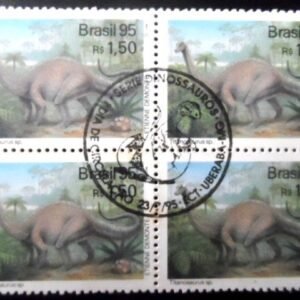 Quadra de selos postais do Brasil de 1995 Titanossaurus sp MCC