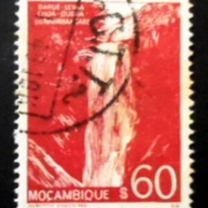 Selo postal de Moçambique de 1948 Waterfalls in Nhanghangare U