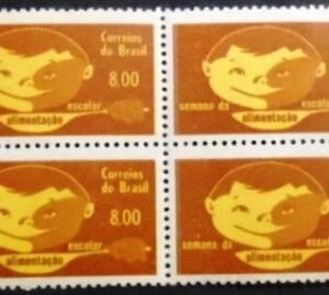 Quadra de selos postais do Brasil de 1964 Alimentação Escolar M QD