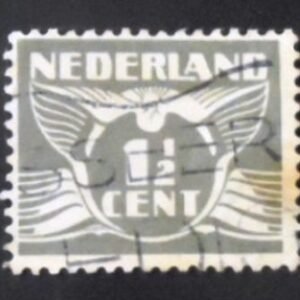Selo postal da Holanda de 1928 Flying dove 1½ U
