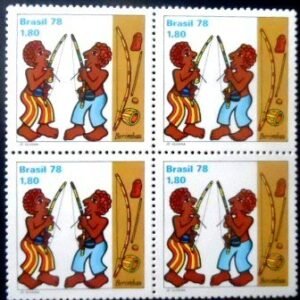 Quadra de selos postais do Brasil de 1978 Tocadores de Berimbau M QD