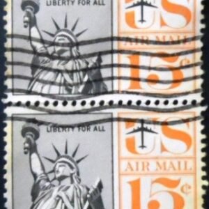 Par de selos postais dos Estados Unidos de 1961 Statue Of Liberty 15 U sev PR