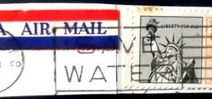 Fragmento com selo postal dos Estados Unidos de 1961 Statue Of Liberty 15 U 0