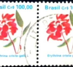Par de selos postais do Brasil de 1990 Erythrina U PR