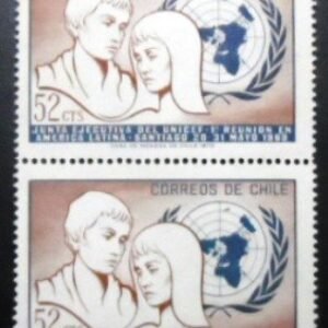 Par de selos postais do Chile de 1971 Young couple in front of UNO-Emblem M 52 PR