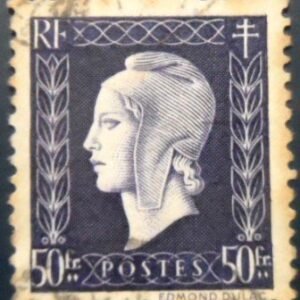 Selo postal da França de 1945 Marianne Dulac 50 U