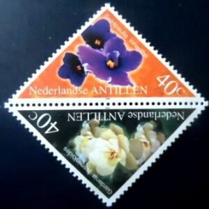 Se-tenant postal das Antilhas Holandesas de 1999 Gardenia jasminoides & Saintpaulia ionantha M SET